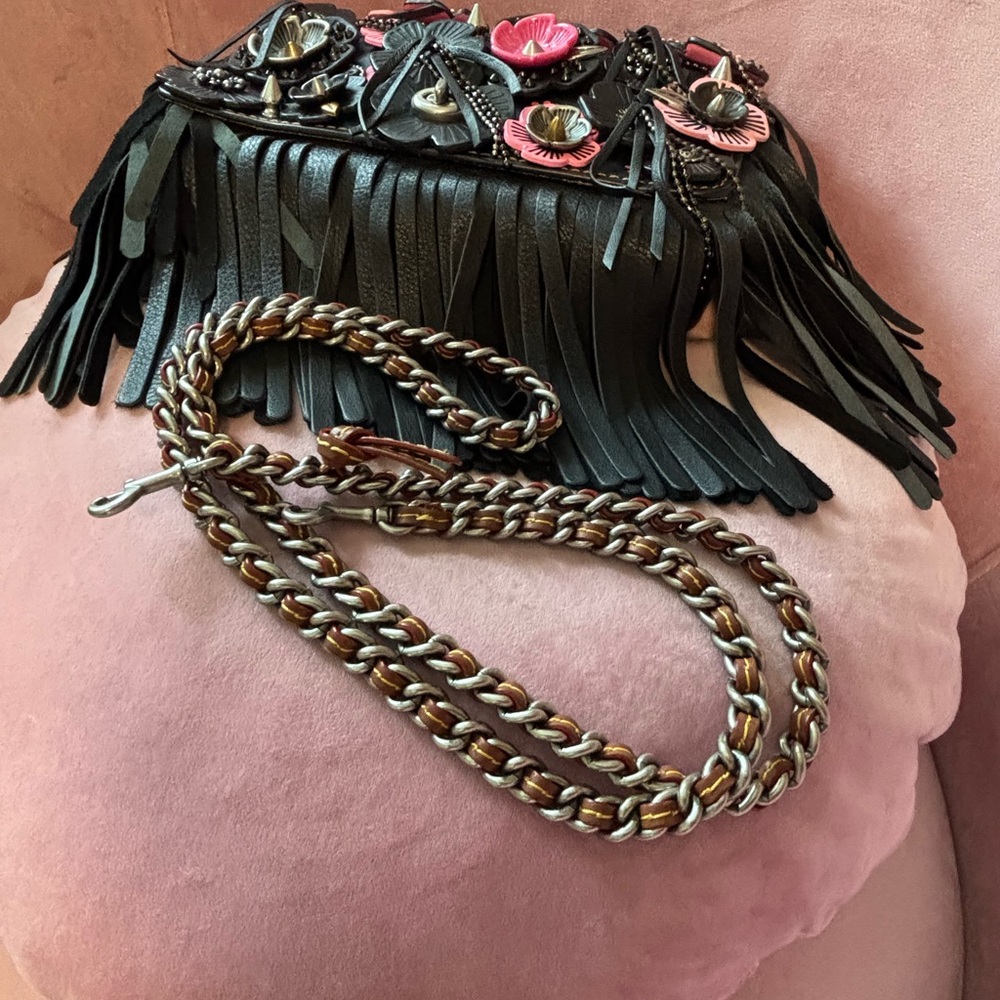 RARE Coach 1941 Dinky with Wild Tea Rose Fringe in Black and Pink, EUC - Picture 14 of 15